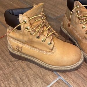 These Tim’s were worn at least 3 times and looks like never been worn before